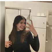 studentessa che ha terminato il primo anno di liceo scientifico tradizionale. ripetizioni di matematica, fisica e aiuto compiti